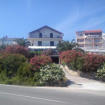 Apartmani Ruzmarin - Seget Donji, Trogir Exterior photo