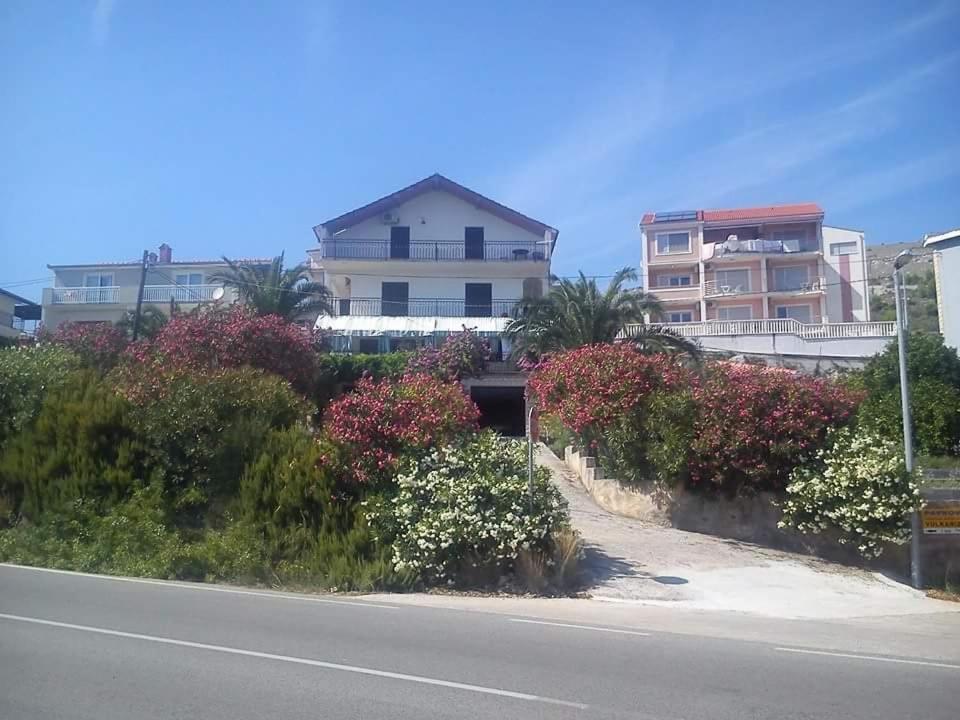 Apartmani Ruzmarin - Seget Donji, Trogir Exterior photo